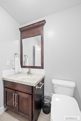 322 North Pointe Drive, Idaho Falls, ID 83401