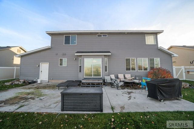 322 North Pointe Drive, Idaho Falls, ID 83401