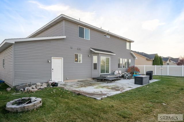 322 North Pointe Drive, Idaho Falls, ID 83401