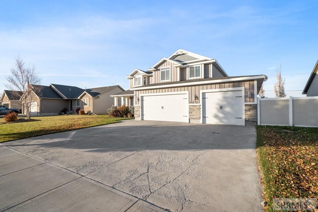 Image 2 of property listing at 322 North Pointe Drive, Idaho Falls, ID 83401