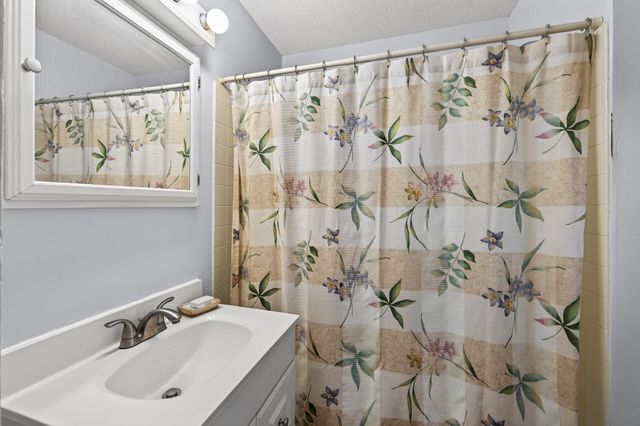 3521 36th Avenue S, Minneapolis, MN 55406