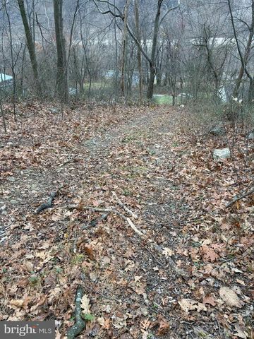 144 HAWSBRICK ST, Lewistown, PA 17044