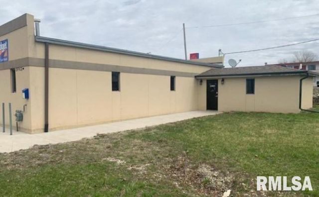 2301 69TH Avenue, Moline, IL 61265