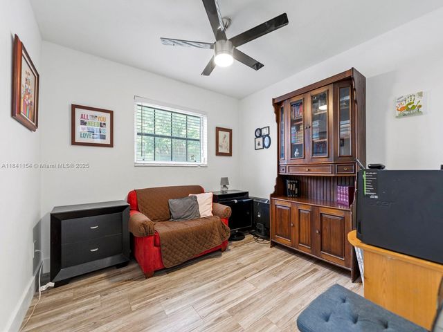 19711 Whispering Pines Rd, Cutler Bay, FL 33157