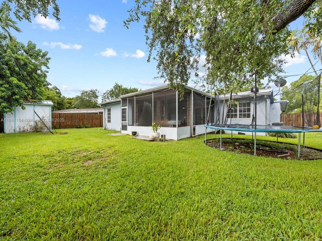 19711 Whispering Pines Rd, Cutler Bay, FL 33157