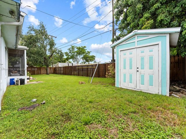 19711 Whispering Pines Rd, Cutler Bay, FL 33157