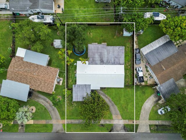 19711 Whispering Pines Rd, Cutler Bay, FL 33157