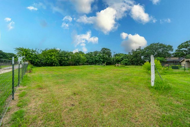 6616 Rickey Lane, Arlington, TX 76001