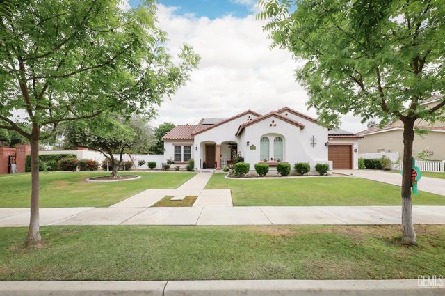 12410 Parkerhill Drive, Bakersfield, CA 93311