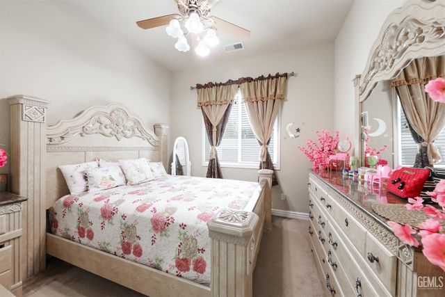 12410 Parkerhill Drive, Bakersfield, CA 93311