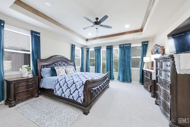 12410 Parkerhill Drive, Bakersfield, CA 93311