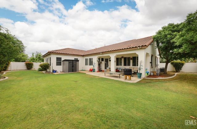 12410 Parkerhill Drive, Bakersfield, CA 93311