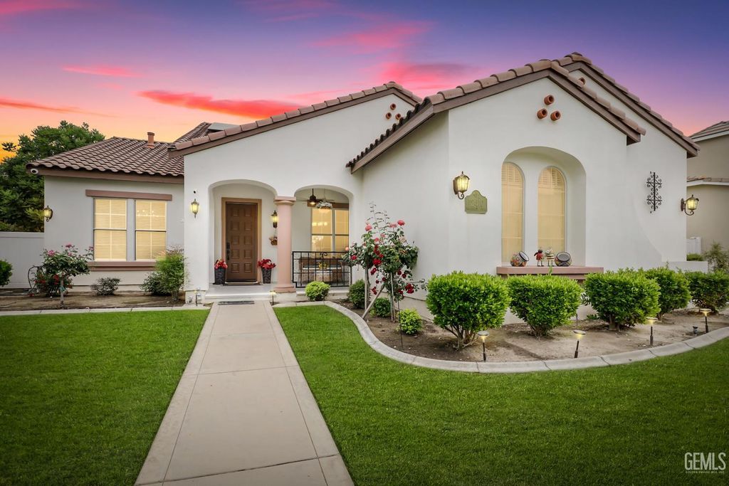 12410 Parkerhill Drive, Bakersfield, CA 93311