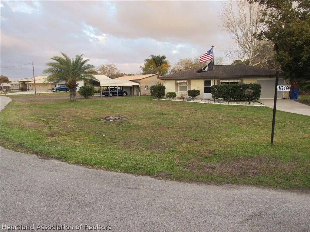 1619 Pinetop Terrace, Lake Placid, FL 33852