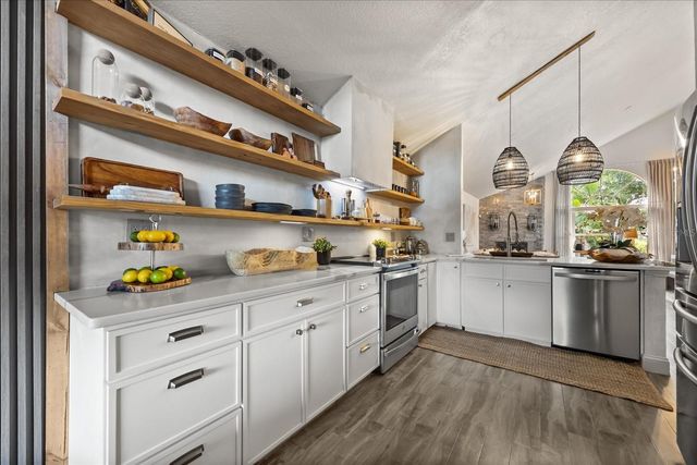 989 SUMMER LAKES DRIVE, Orlando, FL 32835