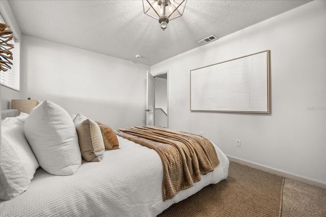 989 SUMMER LAKES DRIVE, Orlando, FL 32835