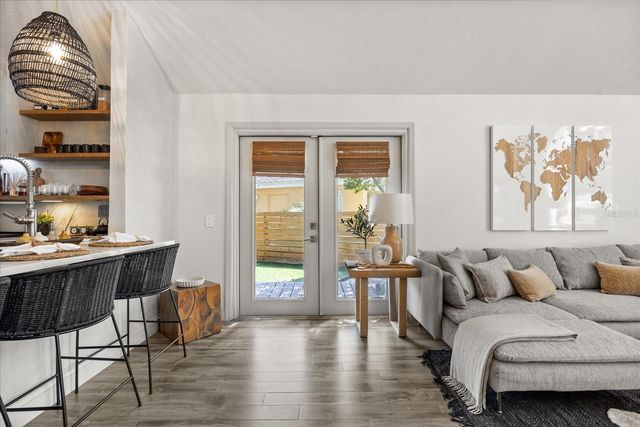 989 SUMMER LAKES DRIVE, Orlando, FL 32835