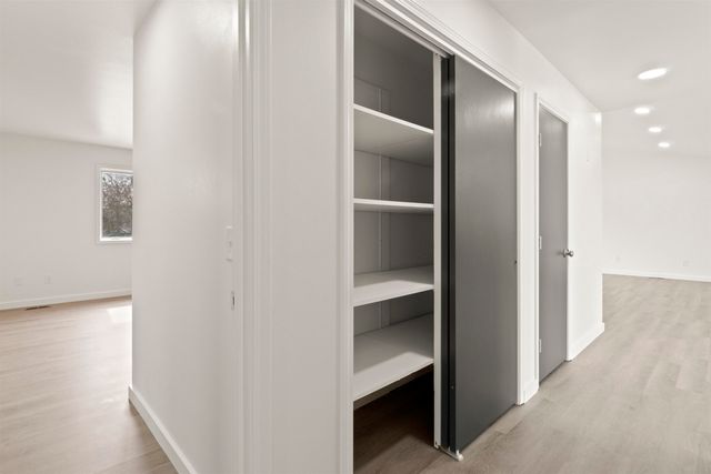 5704 W GARDEN SPRINGS Rd, Spokane, WA 99224