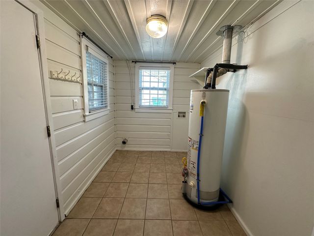 5801 Ellison Avenue, Haltom City, TX 76117