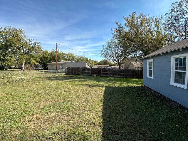 5801 Ellison Avenue, Haltom City, TX 76117