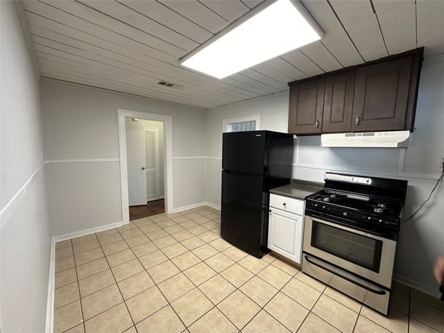 5801 Ellison Avenue, Haltom City, TX 76117