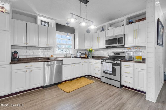 131 Bannermans Mill Road, Richlands, NC 28574