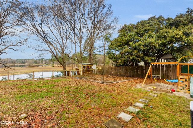 131 Bannermans Mill Road, Richlands, NC 28574