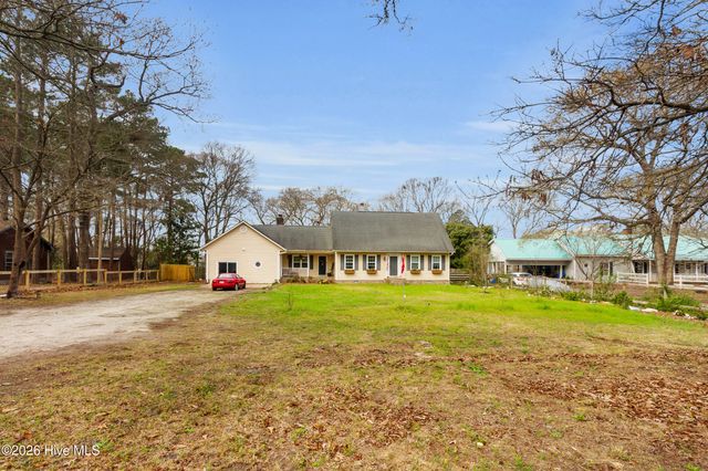 131 Bannermans Mill Road, Richlands, NC 28574