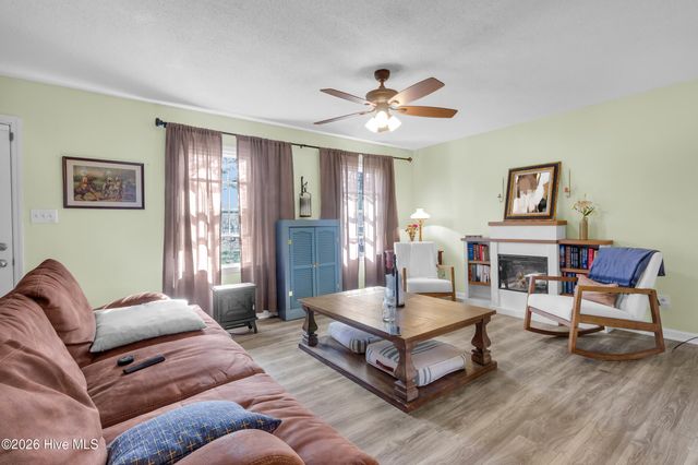 131 Bannermans Mill Road, Richlands, NC 28574