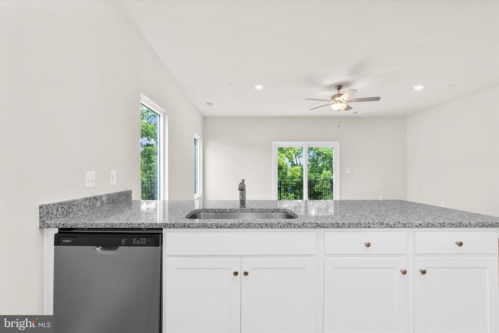 Image 12 of property listing at 8129 BARTHOLOMEW CT, Baltimore, MD 21206