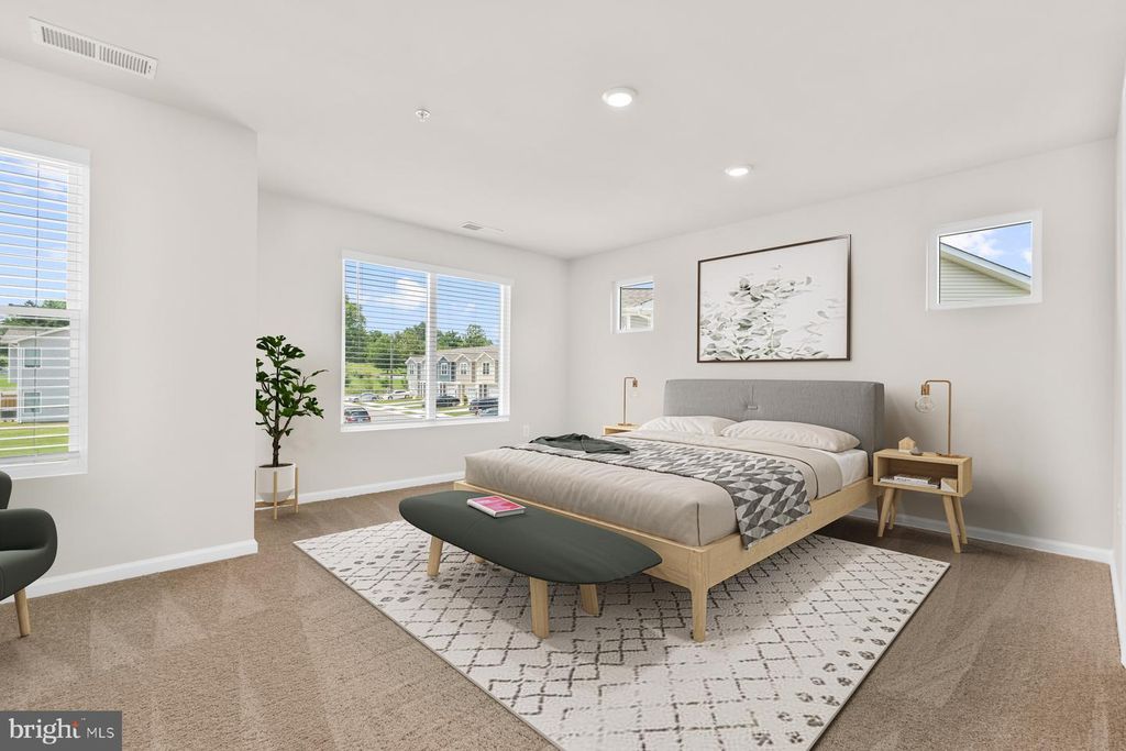 Image 35 of property listing at 8129 BARTHOLOMEW CT, Baltimore, MD 21206