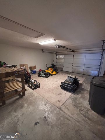 102 Blueberry Court, Kingsland, GA 31548