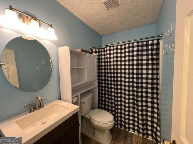 102 Blueberry Court, Kingsland, GA 31548