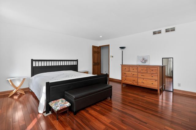 6081 BROOKLINE Court, Lisle, IL 60532