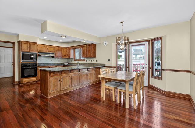 6081 BROOKLINE Court, Lisle, IL 60532