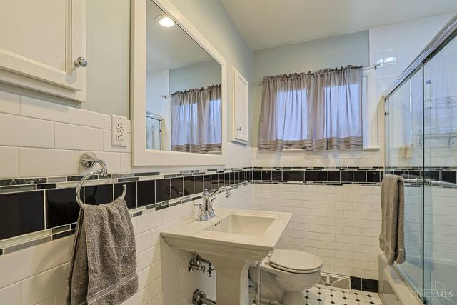 3711 Sherman Avenue, Middletown, OH 45044