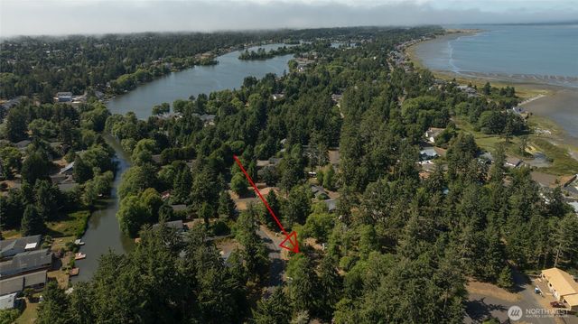 800 Duck Lake Drive SE, Ocean Shores, WA 98569