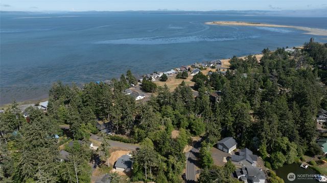 800 Duck Lake Drive SE, Ocean Shores, WA 98569
