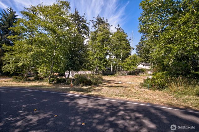 800 Duck Lake Drive SE, Ocean Shores, WA 98569