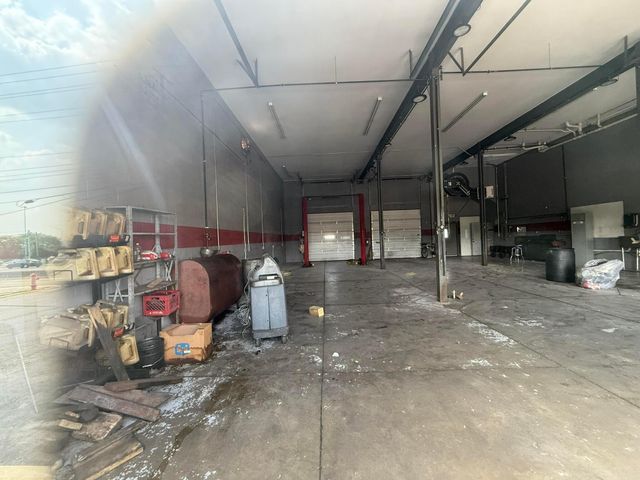 1248 E Dublin Granville Road, Columbus, OH 43229