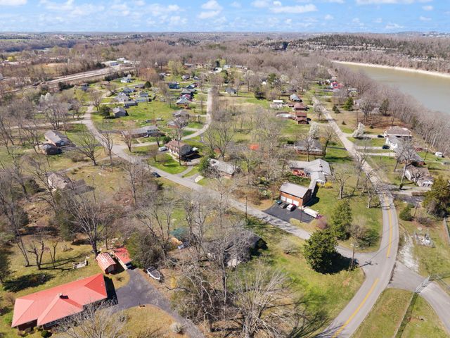 325 Maple Avenue, Burnside, KY 42519