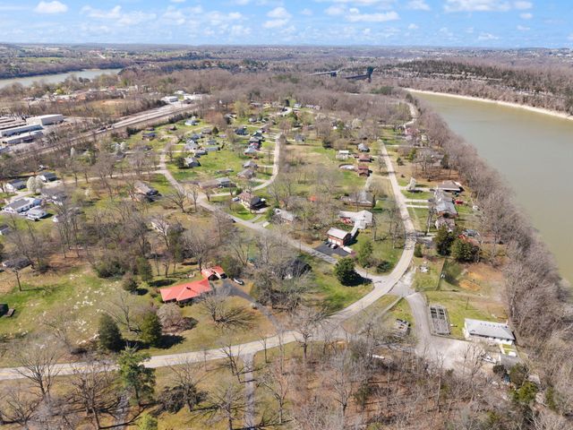 325 Maple Avenue, Burnside, KY 42519