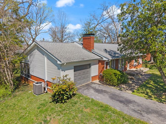 325 Maple Avenue, Burnside, KY 42519