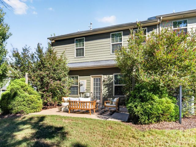 2410 Alyssa Lane, Charlotte, NC 28208