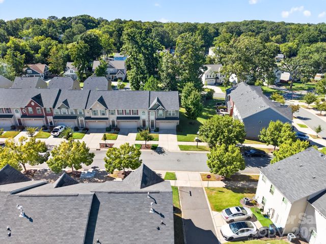 2410 Alyssa Lane, Charlotte, NC 28208