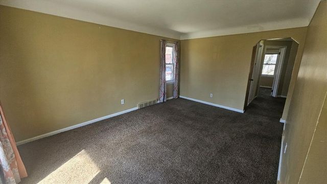 21345 Newcastle Road, Harper Woods City, MI 48225