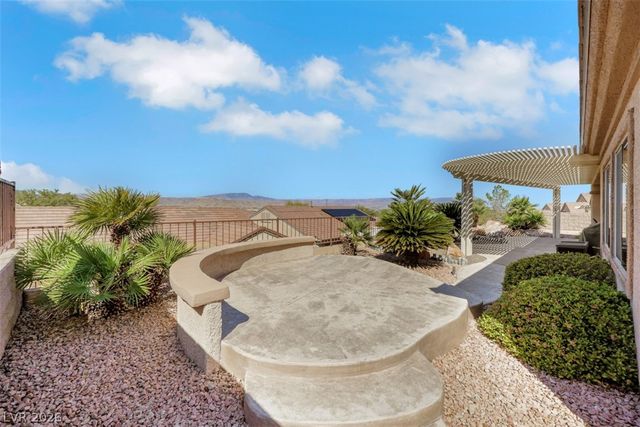 2025 Wildwood Lake Street, Henderson, NV 89052