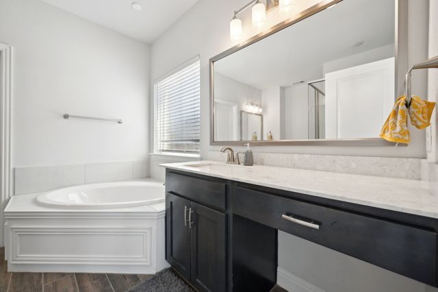 2172 Poppyvine Road, Frisco, TX 75033