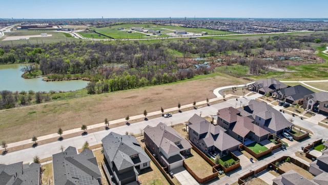 2172 Poppyvine Road, Frisco, TX 75033