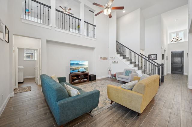 2172 Poppyvine Road, Frisco, TX 75033